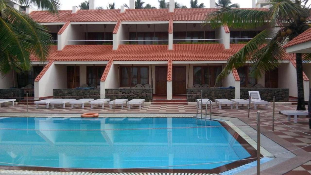 Seaface Beach Resort Kovalam Exterior foto