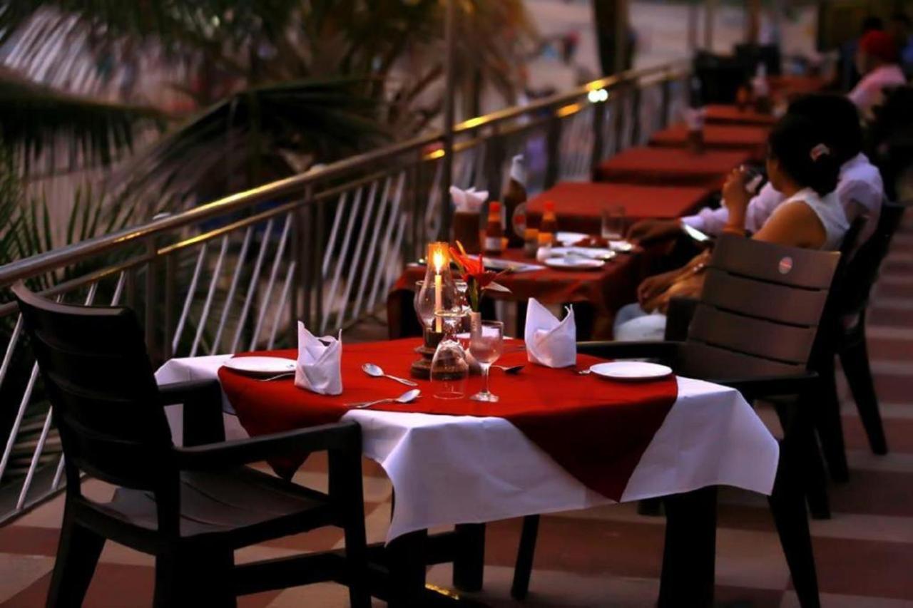Seaface Beach Resort Kovalam Exterior foto