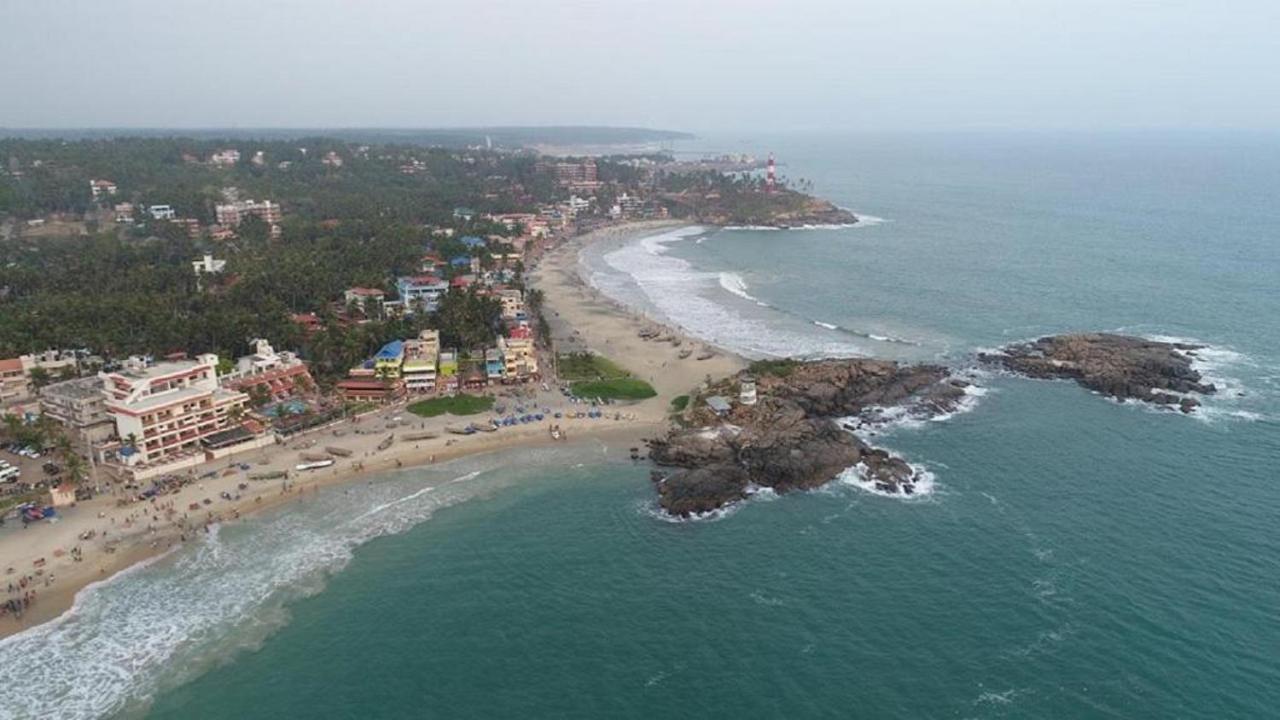 Seaface Beach Resort Kovalam Exterior foto